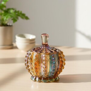 Handcrafted Iridescent Crystal Glass Candy Jar – Embossed Decorative Storage with Lid bild 6