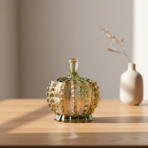 Handcrafted Iridescent Crystal Glass Candy Jar – Embossed Decorative Storage with Lid bild 5