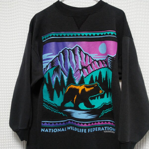 National Wildlife Federation, chemise de nuit vintage Sweat surdimensionné NEON ours montagnes Forrest énorme image 80 délavé noir chemises de nuit