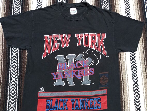 black yankees t shirt