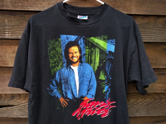 travis tritt t shirt