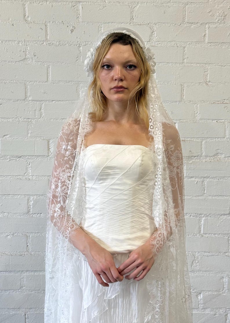 Vintage Style Lace Juliet Cap Bridal Veil image 6