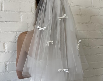 Velo de novia estilo vintage con lazos, largo hasta el codo, de dos capas.