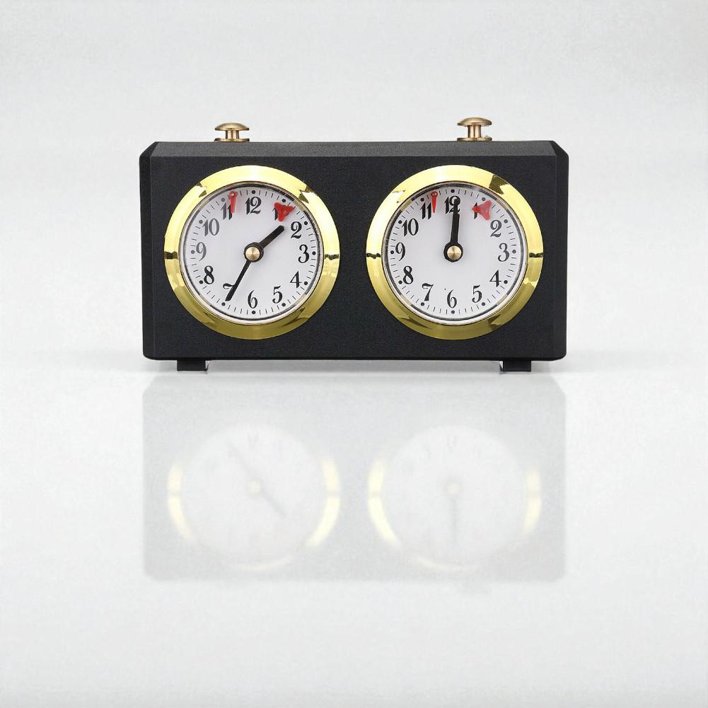 Afstandsbediening. Het Analoge Dashboard Van Het Vintage Met Wijzerplaten En Meters Oude Cockpitinterface Ruimtevaartuig Image345076042