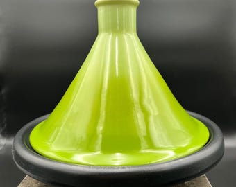 Le Creuset Tagine marroquí de 2,5 cuartos de galón, hierro fundido esmaltado verde kiwi, utensilios de cocina raros de 12 pulgadas.