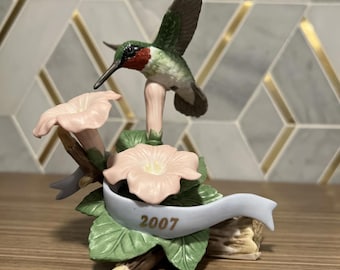Colibrí Lenox verde 2007 de porcelana con certificado de autenticidad Spring Fairy Cottage Hummer