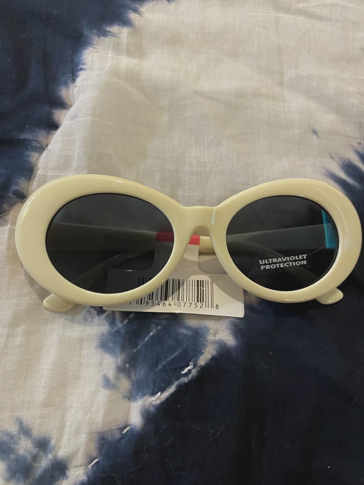 Kurt cobain glasses - Etsy 日本