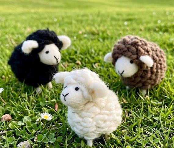 Handmade Needle Felted Sheep Christmas Ornament, Wool Felt Lamb Holiday Tree Hanging Decor