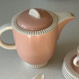 Villeroy & Boch Météore Coffee Pot · Coral Pink Earthenware · Mettlach · circa 1970s · Found in Burgundy