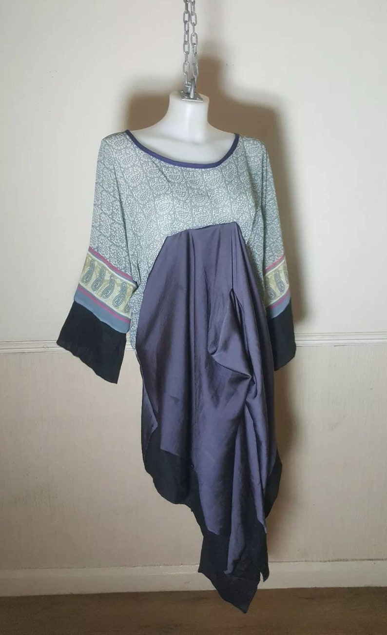 One-of-a-kind Handmade Saree abstract Kaftan kimono Dress One Size Boho Style Lagenlook Kaftan Kimono Dress