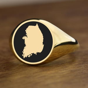 14K Gold South Korea Signet Ring, Seoul Black Enamel Ring, Personalized Busan Ring, Engraved Country Map Jewelry, Custom Gift for Husband