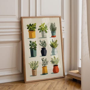 Puede incluir: Una lámina artística enmarcada que presenta una cuadrícula de nueve plantas en macetas de diversos recipientes. La ilustración muestra un follaje verde variado en macetas de colores amarillo, gris, azul, negro, blanco y naranja sobre fondo crema.