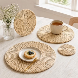 Natural Corn Husk Trivet, Woven Round Placemat, Heat Resistant Pot Mat, Rustic Table Decor, Tea Cup Coaster, Kitchen Hot Pad, Farmhouse Gift