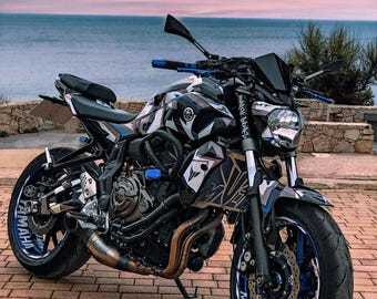 YAMAHA MT 07 'CAMO' グラフィックキット – カスタムデカールビニールステッカー | バイク用ステッカー | バイク用接着剤 | バイク用ステッカーキット |