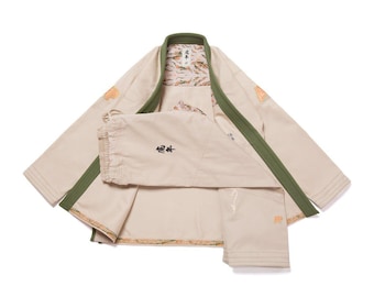 Albino & Preto Batch #110 Year of the Tiger Kimono Sand + Carry Bag
