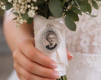 Personalised Wedding Bouquet Photo Charm | Custom Bridal Remembrance Locket | Oval Flower Brooch Memorial Keepsake | White Ribbon Tribute