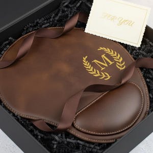 Personalisiertes Mauspad mit Handgelenksauflage, individuell graviertes Leder Ergonomisches Mousepad, Schreibtischzubehör, Bürogeschenk, Gaming-Mauspad