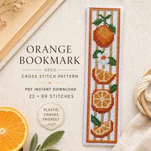 Può includere: Uno schema a punto croce per un segnalibro a tema arancia con un design verticale di arance intere e a fette con foglie verdi su sfondo a righe. Il testo recita ORANGE BOOKMARK CROSS STITCH PATTERN PDF INSTANT DOWNLOAD 22 x 99 STITCHES PLASTIC CANVAS FRIENDLY.