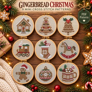 Puede incluir: Nueve bastidores de bordado circulares de madera con patrones de punto de cruz de una casa de jengibre, árbol, campana, tren, calcetín, caballito, hombre de jengibre, adorno y taza. El texto dice Gingerbread Christmas 9 Mini Cross Stitch Patterns.