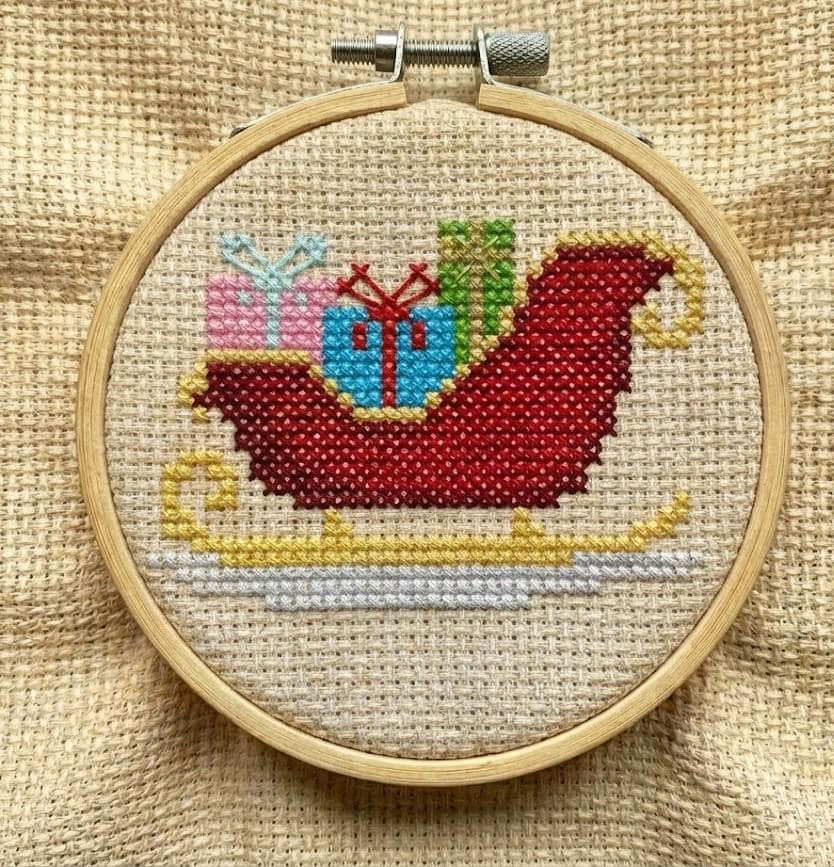 Christmas Mini Cross Stitch Patterns – Beginner Holiday Ornament Set - Etsy