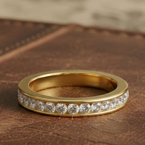 Moissanite Eternity-band, 14 kt geelgouden stapelring
