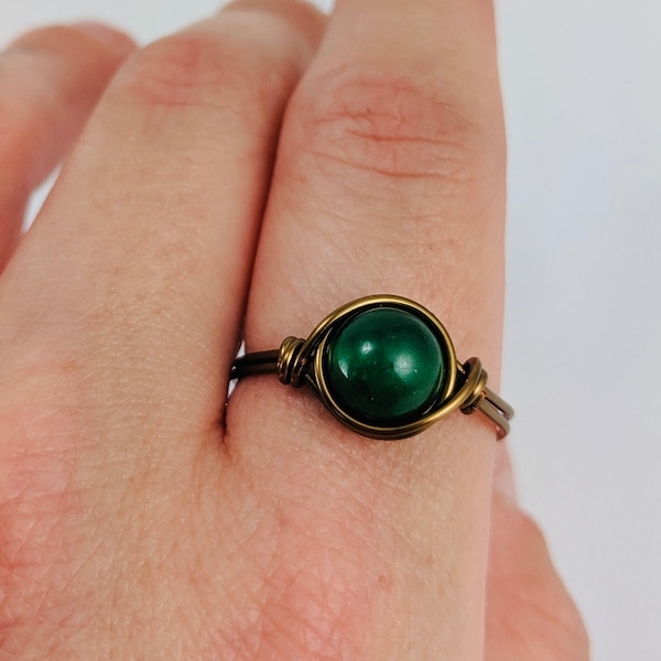 Green Pearl and Brass Wire Wrapped Rings, Customizable Ring, Dark Green Pearl, Emerald Green, Antique Brass Ring, Handmade Ring, Wire Wrap