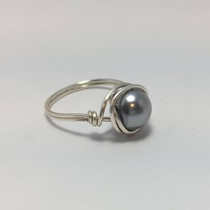 Pearl Handmade Wire Wrapped Ring, Grey, Gray, Pearl Ring, Handmade Jewelry, Rings for Women, Birthday Gift, Glass, Wedding Jewelry, Custom