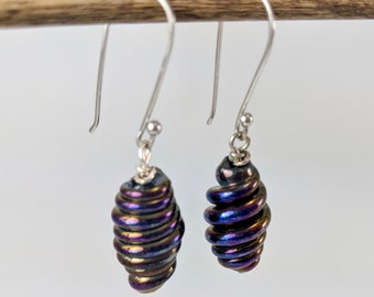 Purple Twist Drop Earrings, Color Shift Beads, Purple Glass Beads, Lightweight Earrings, Cocoon Earrings, Purple Blue Beads, Purple Earrings