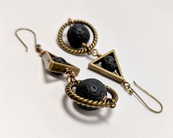 Geometric Earrings, Diffuser Jewelry, Diffuser Jewelry, Circle Earrings, Triangle, Antique Brass, Brass, Dangle Earrings, Drop Earring, Gift