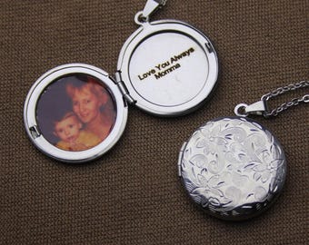 Personalized Round Locket Necklace, locket with Photo, Tiny Silver Round Locket, Memorial Gift For Her, Best Friend Jewelry, Gift For Mum