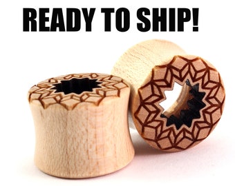 READY TO SHIP 5/8" (16mm) Maple Cubic Star Cutout Wooden Plugs - Premade Gauges Ship Within 1 Business Day!