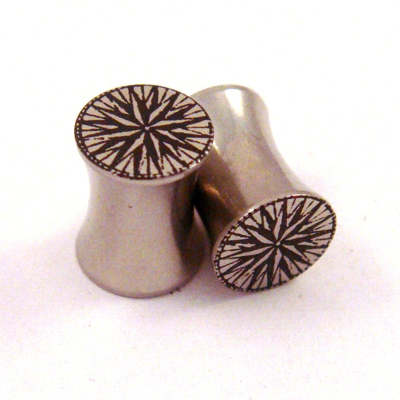 916 13mm 14mm 12 Ear Gauges Compass Rose Surgical Steel Plugs 2g 0g 00g 716 11mm