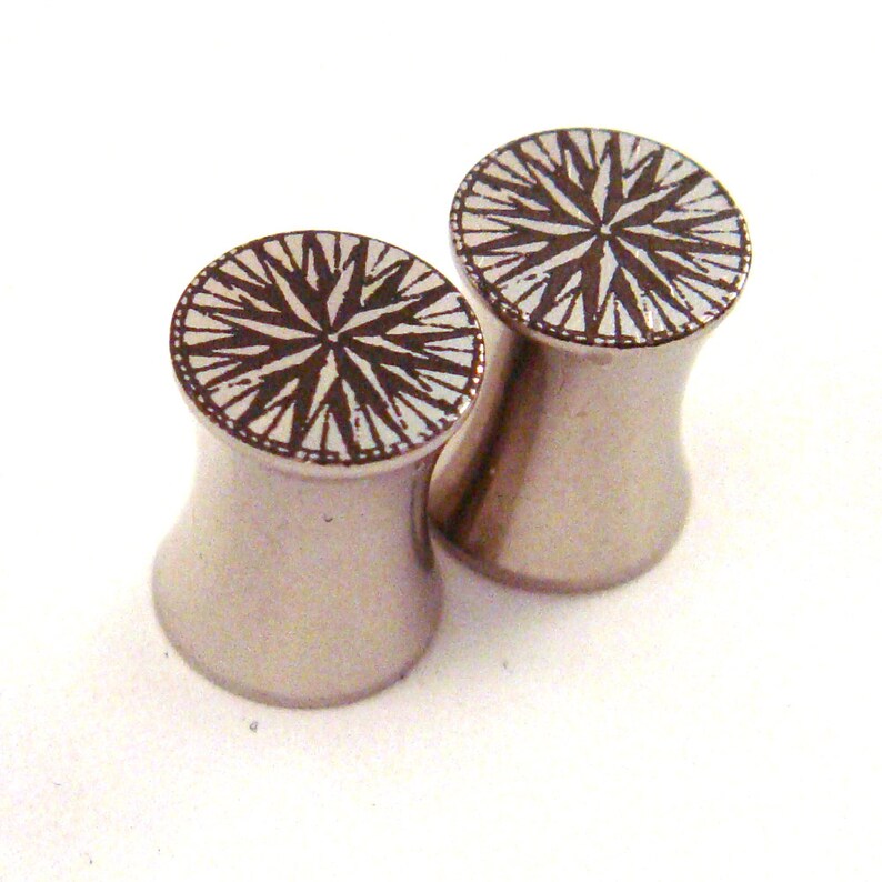 916 13mm 14mm 12 Ear Gauges Compass Rose Surgical Steel Plugs 2g 0g 00g 716 11mm