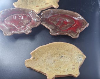 Handmade Ceramic Pig Dish – Rustic Pottery Trinket Tray – Farmhouse Decor Plate