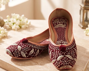 Al Tijarah Co. Women’s Maroon Embroidered Jutti Flats, Indian Ethnic Mojari Shoes, Gold Threadwork Slip-On Wedding Footwear