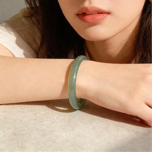 Pulsera rígida de jade natural de 4 mm, 6 mm y 8 mm, pulsera fina de jade, brazalete de jade verde, joyería minimalista apilable, regalo para mujer.