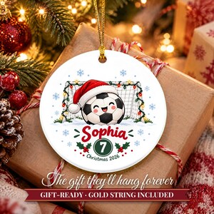 Soccer Ornament Christmas 2026, Soccer Player Gift for Boys Girls, Santa Hat Ball Custom Name Keepsake, Kids Sports Ceramic Tree Decor afbeelding 11
