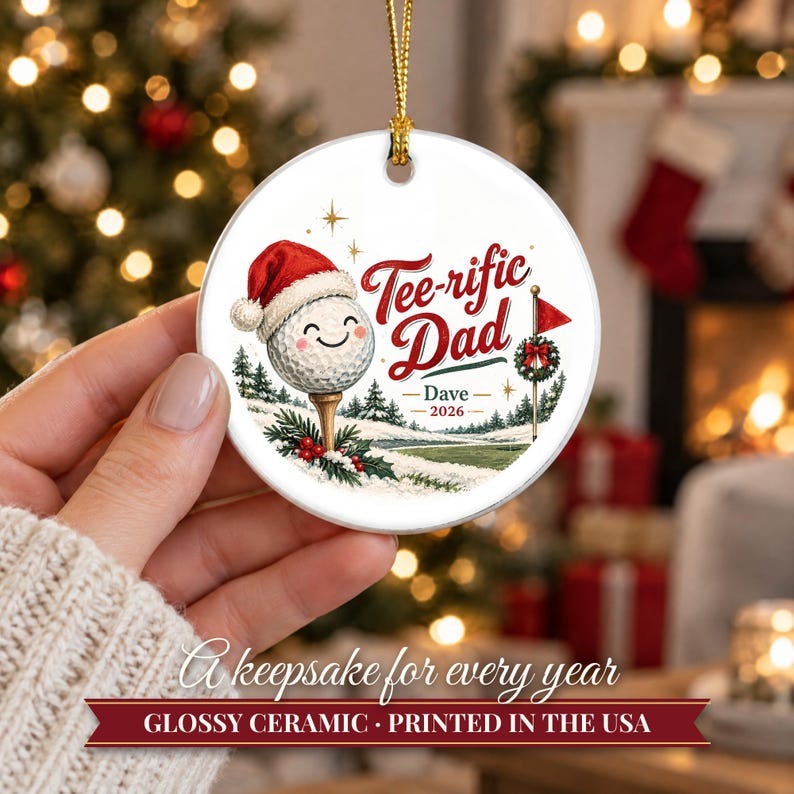 Adorno navideño de golf 2026, regalo para papá amante del golf, recuerdo personalizado con nombre de golfista excepcional, decoración de árbol de cerámica con gorro de Papá Noel y pelota sobre un tee. imagen 12