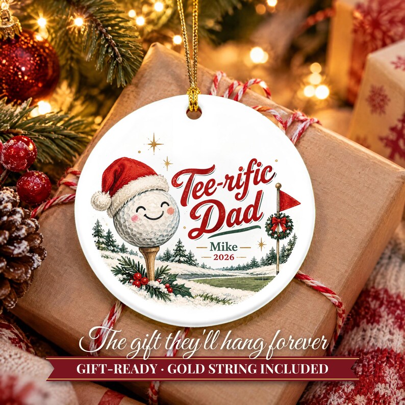 Adorno navideño de golf 2026, regalo para papá amante del golf, recuerdo personalizado con nombre de golfista excepcional, decoración de árbol de cerámica con gorro de Papá Noel y pelota sobre un tee. imagen 11
