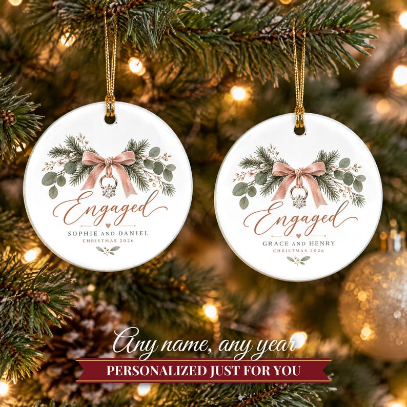 Adorno de compromiso 2026, adorno navideño de compromiso con nombres, recuerdo de anillo de diamantes, regalo de compromiso para la pareja, futura novia. imagen 9