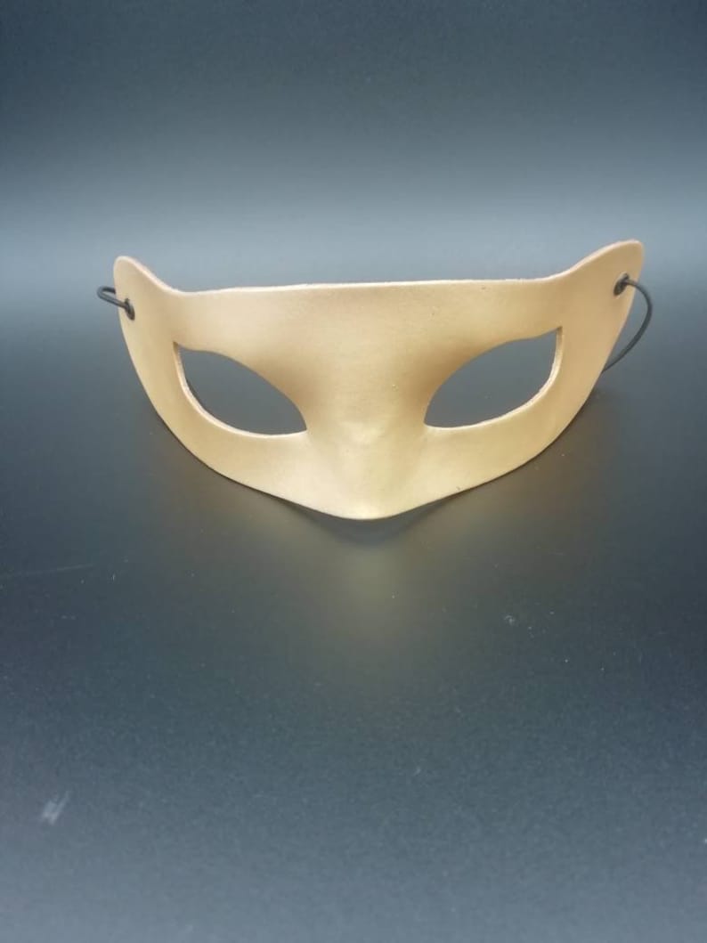 Máscara de cuero. Mascarade mask Oro
