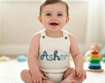 Benutzerdefinierte Strampelanzug für Babys, handgestickter Name Baby-Strampler-Bodysuit, gestrickter weißer Strampelanzug-Spielanzug mit Namen, personalisierte Baby-Geschenke