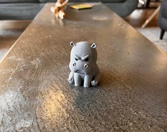 Hipopótamo gruñón: compañero de escritorio impreso en 3D