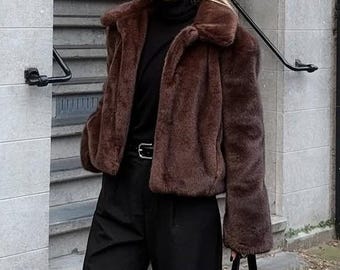 Veste en fausse fourrure marron pour femme, manteau d'hiver court en peluche, veste teddy oversize, vêtement d'extérieur chaud et tendance, cadeau pour elle