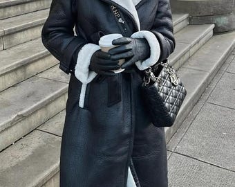 Manteau long d'hiver en cuir véritable et peau lainée, style aviateur, doublé sherpa noir, idéal pour l'hiver. Cadeau pour elle.