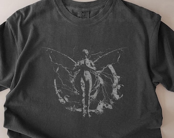 Fallen Angel Graphic Tee – Gotisk Grunge Komfortfärger T-shirt