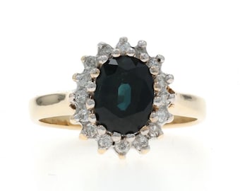 Anillo de oro amarillo con halo de diamantes y zafiro - Óvalo de 10 k (1,75 cts)