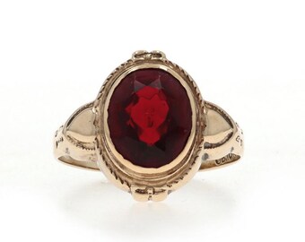 Yellow Gold Garnet Vintage Solitaire Ring - 10k Oval 3.15ct