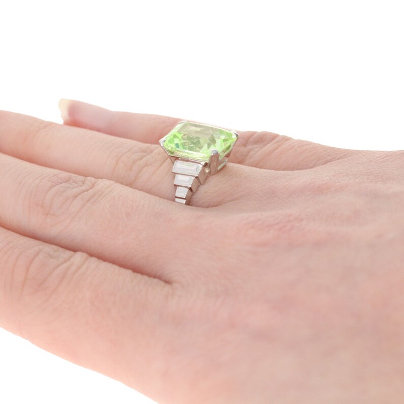 7.00ct Rectangle Cut Synthetic Spinel Vintage Ring 14k Gold Cocktail Solitaire