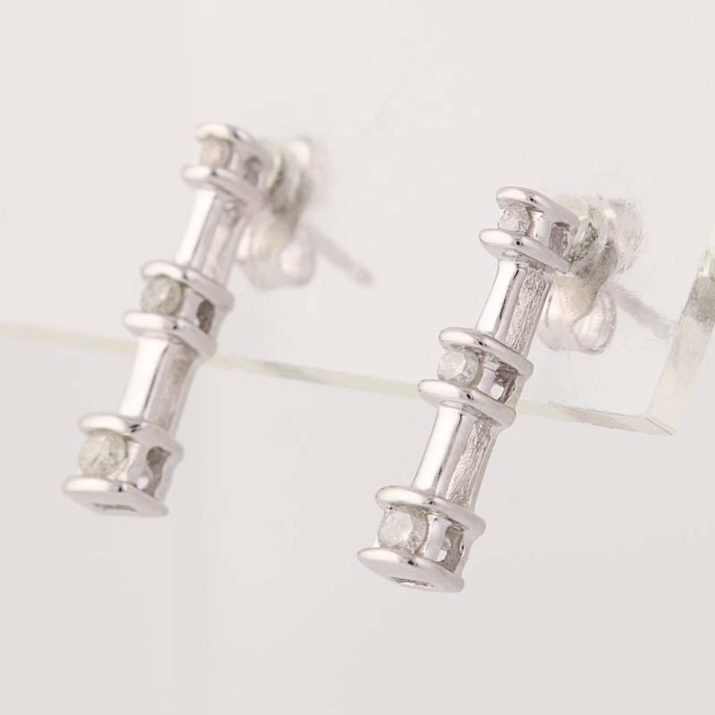 10k Gold Round Brilliant Cut Pierced .25ctw Diamond Journey Earrings /& Pendant